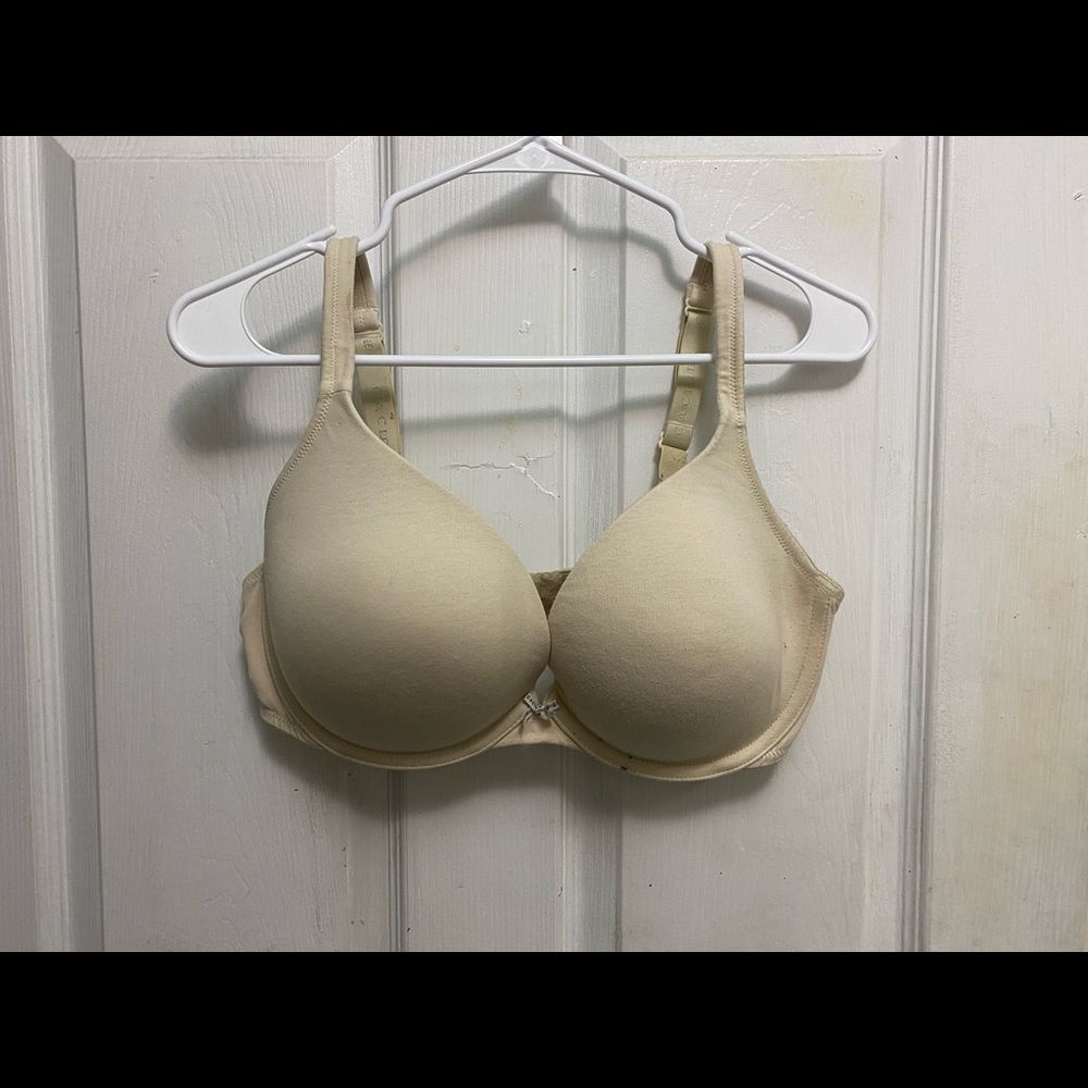 Lightly lined Cacique underwire bra
